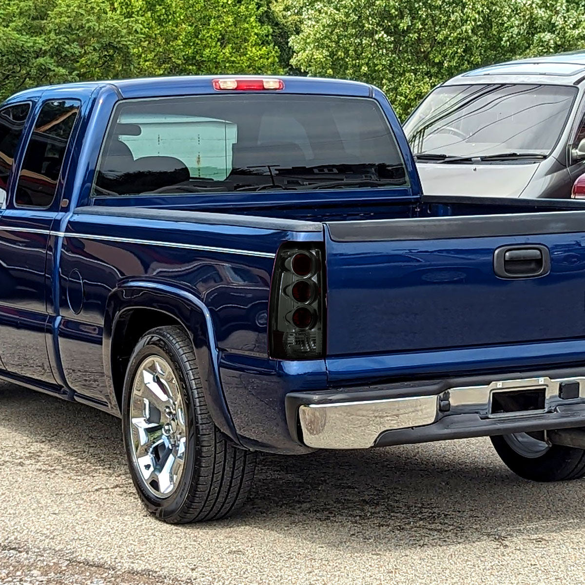 Ronnin - Fits 1999-2002 Chevy Silverado 1999-2007 Sierra Pickup Tail Lights Replacement Rear Brake Lamps Assembly Pair | Smoke