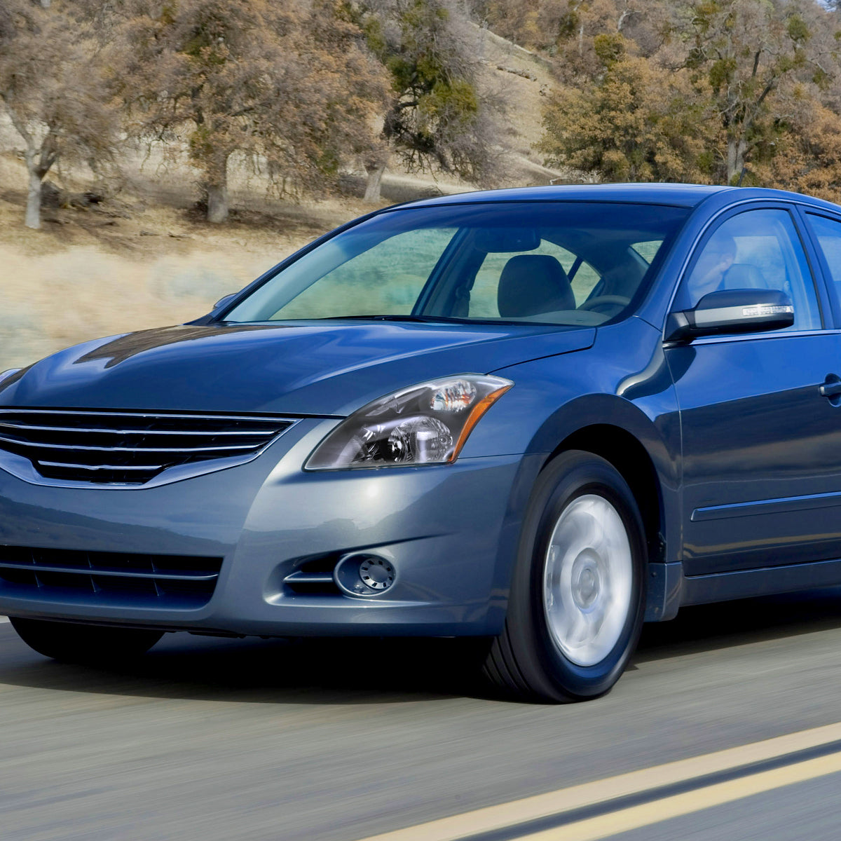 Ronnin - Fits 2010-2012 Nissan Altima Sedan Factory Replacement Halogen Headlights Assembly Pair | Black