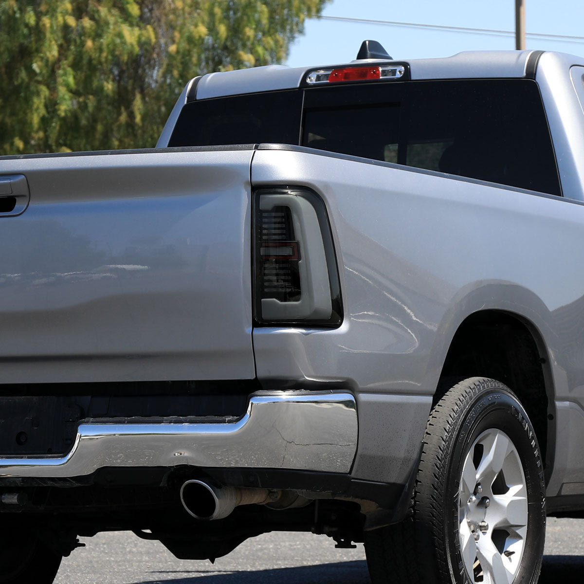 Ronnin - Fits 2019-2024 Ram 1500 Upgraded Full LED Tail Lights Integrated LED Brake and Sequential Turn Signal + Animated Startup Effect Assembly Pair | Black Smoke | White Tube
