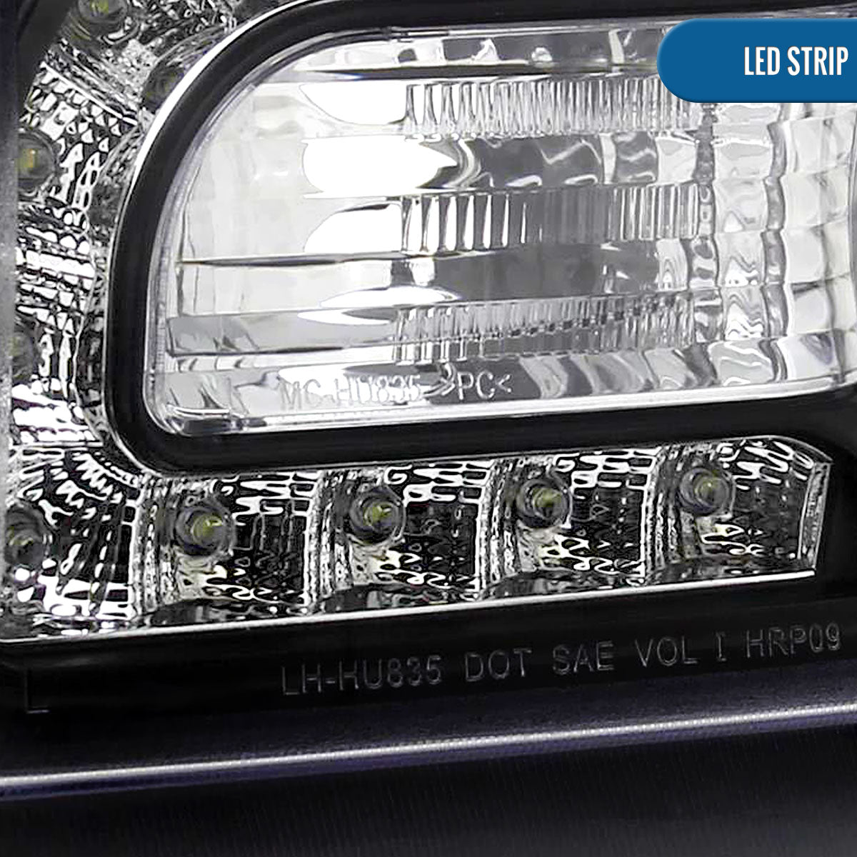 Ronnin - Fits 2005-2010 Chrysler 300 300C Upgraded LED Running Lights Halogen Projector Headlights Replacement Assembly Pair | Black