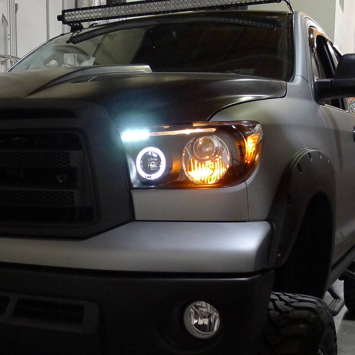 Ronnin - Fits 2007-2017 Toyota Tundra Sequoia Upgrade Replacement LED Rim Projector Headlights Assembly Pair | Black
