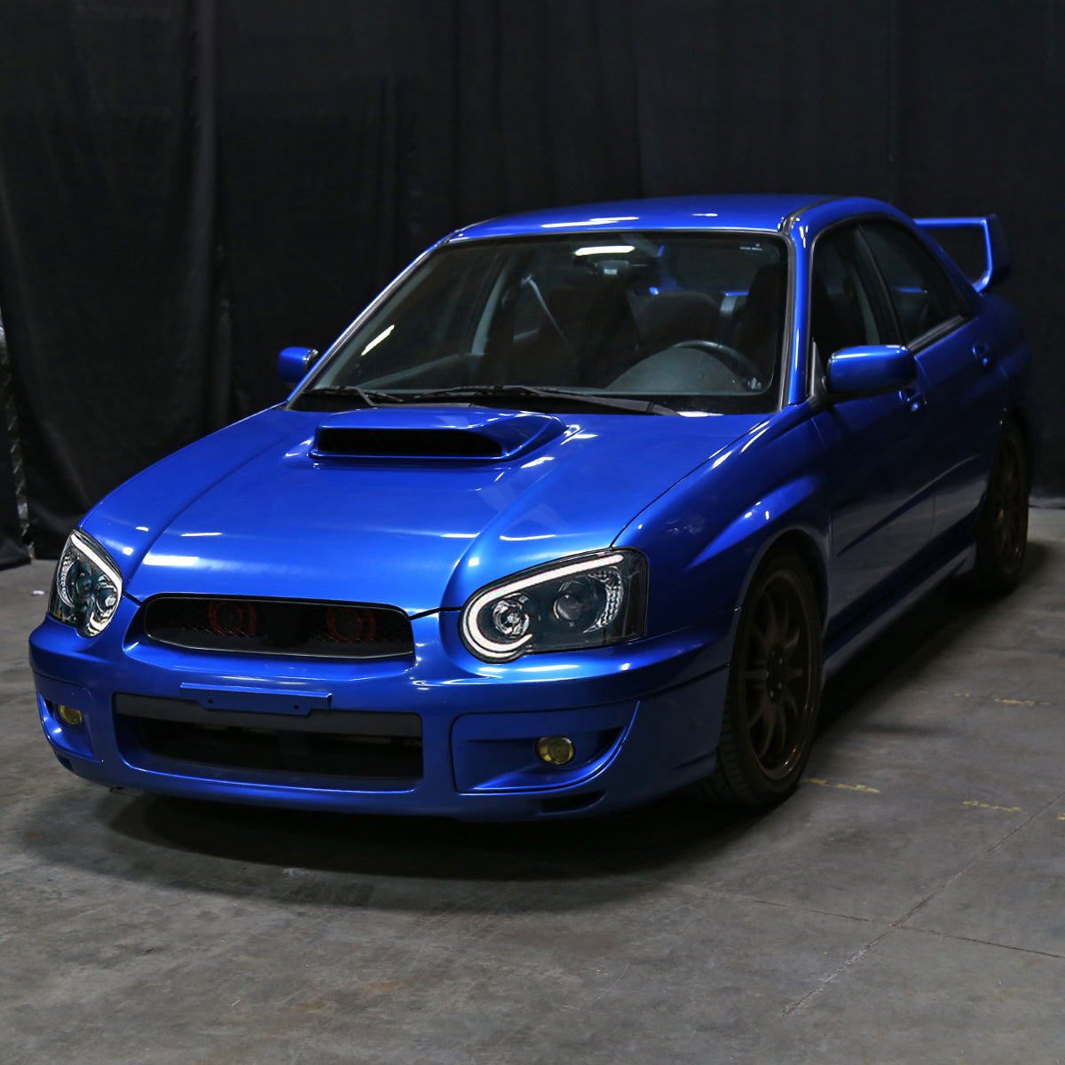 Ronnin - Fits 2004-2005 Subaru Impreza Upgrade Replacement LED Running Lights Tube Projector Halogen Headlights Assembly Pair | Black Smoke