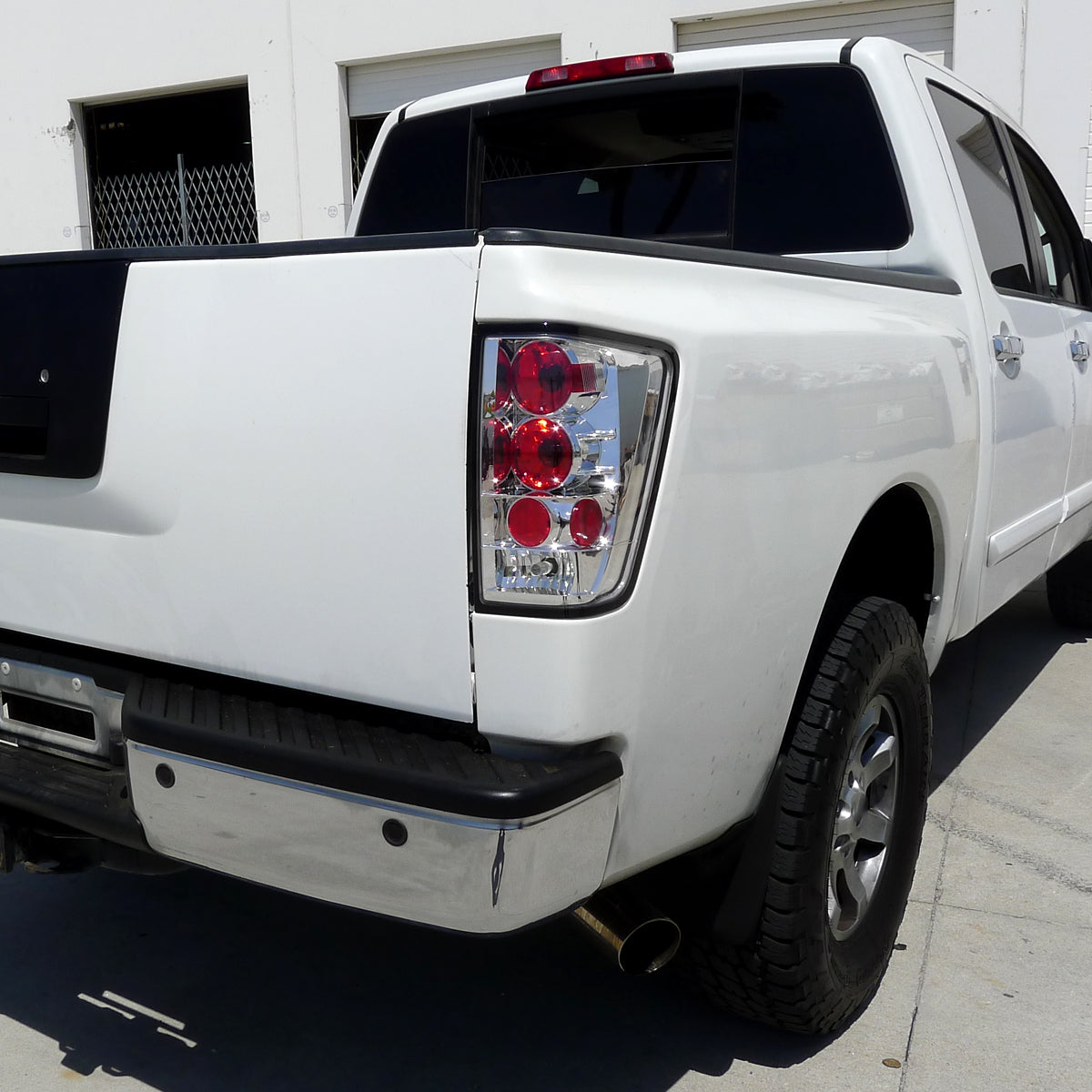 Ronnin - Fits 2004-2015 Nissan Titan Tail Lights Assembly Replacement Pair   | Chrome