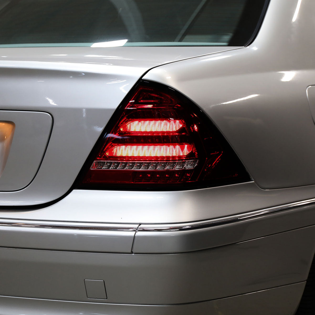 Ronnin - Fits 2001-2004 Mercedes-Benz C-Class W203 C230 C280 C320 US Spec Sedan Upgrade Full LED Tail Lights Assembly  Pair | Smoky Red