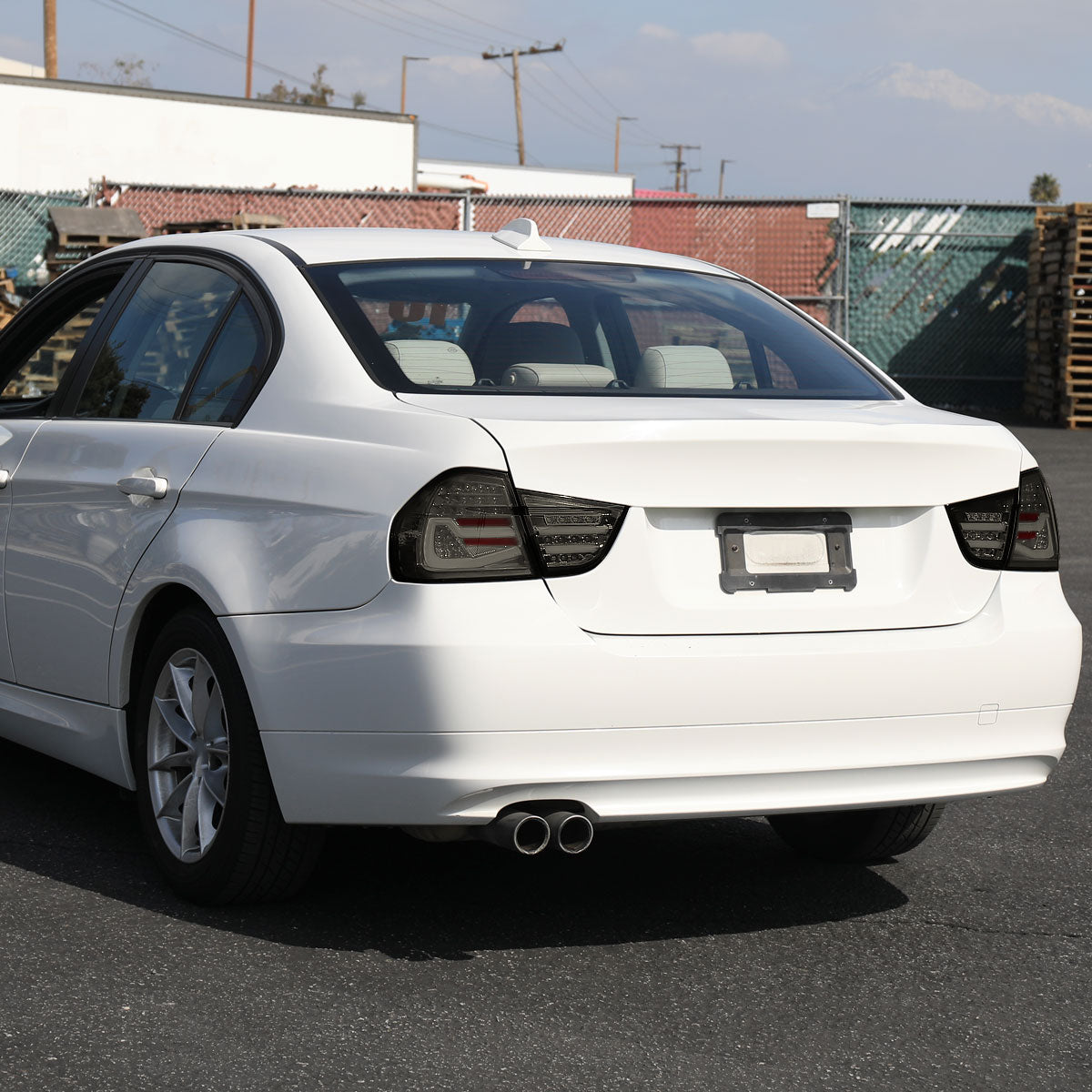 Ronnin - Fits 2009-2011 BMW E90 3-Series 325i 328i 330i Upgraded Replacement LED Tube Driving Lights Sequential Turn Signals Tail Lamps Assembly Pair | Smoke