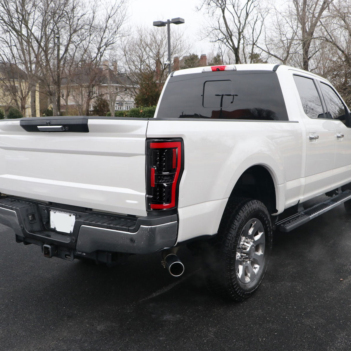 Ronnin - Fits 2017-2019 Ford F250 F350 F450 F550 Super Duty Upgraded Full LED Tail Lights Integrated Brake + Turn Signal Assembly Pair | Gloss Black