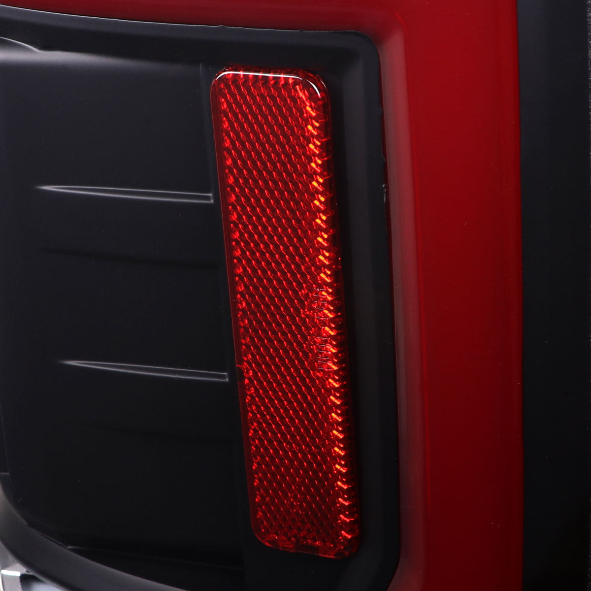 Ronnin - Fits 2017-2019 Ford F250 F350 F450 F550 Super Duty Upgraded Full LED Tail Lights Integrated Brake + Turn Signal Assembly Pair | Black