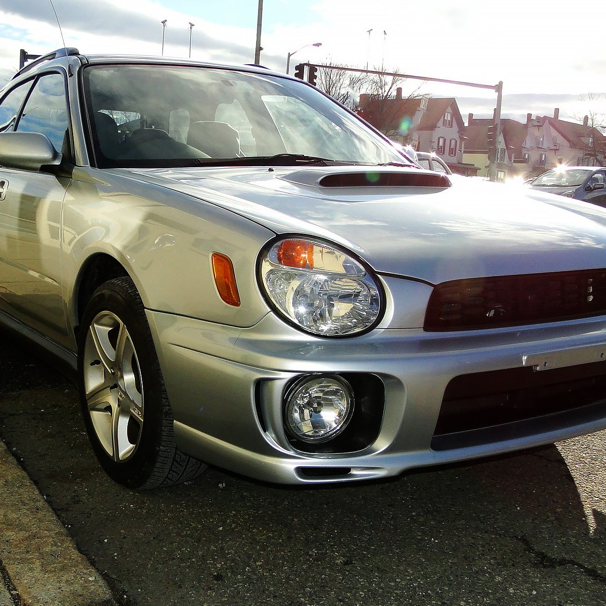 Ronnin - Fits 2002-2003 Subaru Impreza Factory Replacement Halogen Headlights Assembly Pair | Chrome