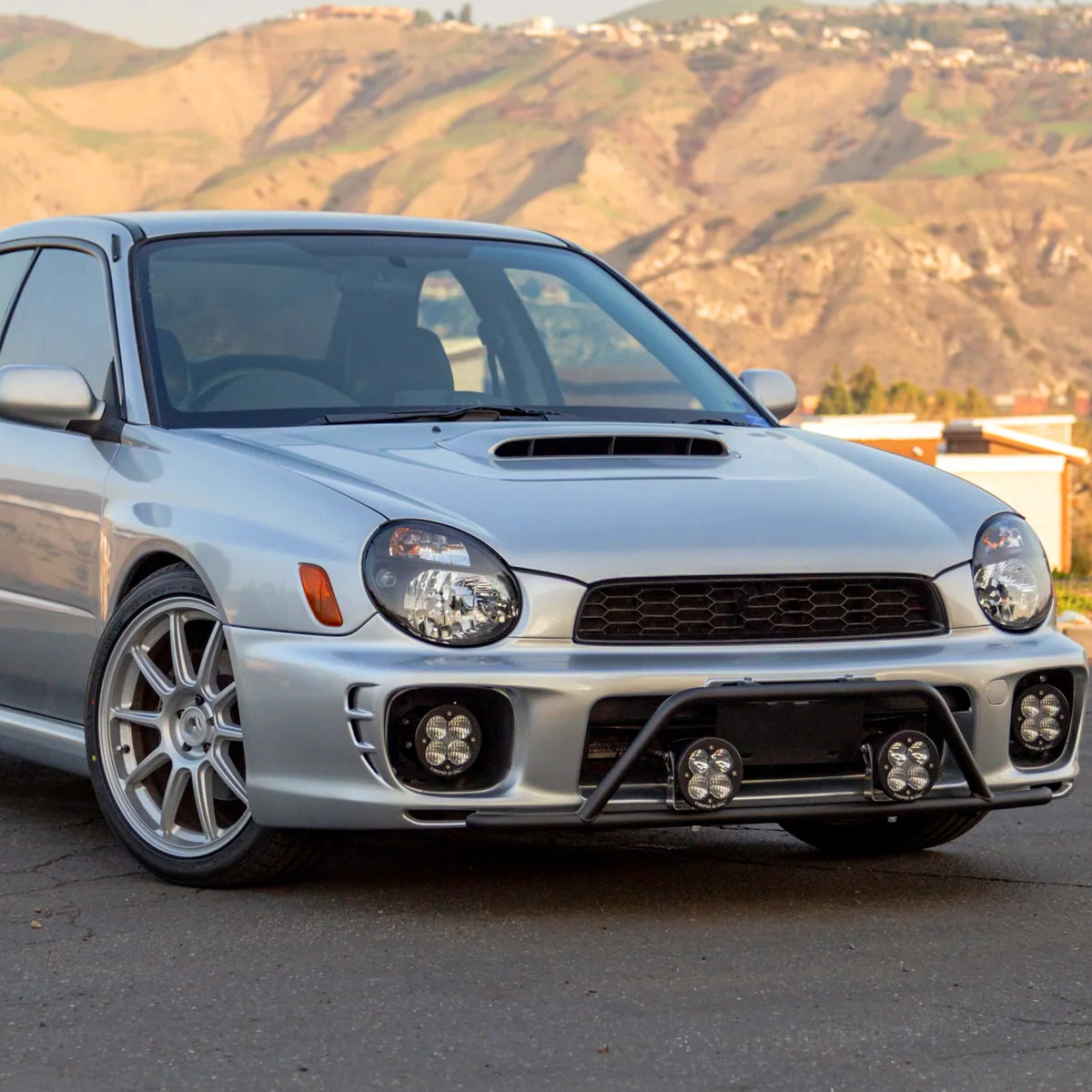 Ronnin - Fits 2002-2003 Subaru Impreza Factory Replacement Halogen Headlights Assembly Pair | Black