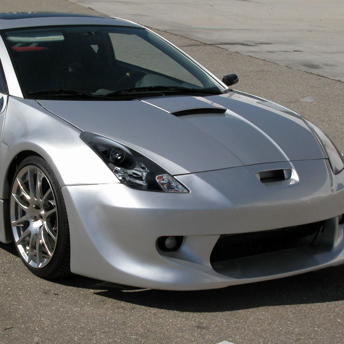 Ronnin - Fits 2000-2005 Toyota Celica GT GTS Projector Headlights Assembly OE Replacement Pair | Black