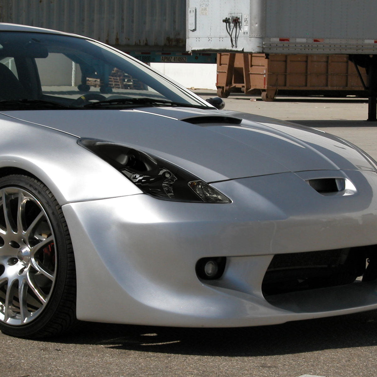 Ronnin - Fits 2000-2005 Toyota Celica GT GTS Projector Headlights Assembly OE Replacement Pair | Black Housing | Smoke