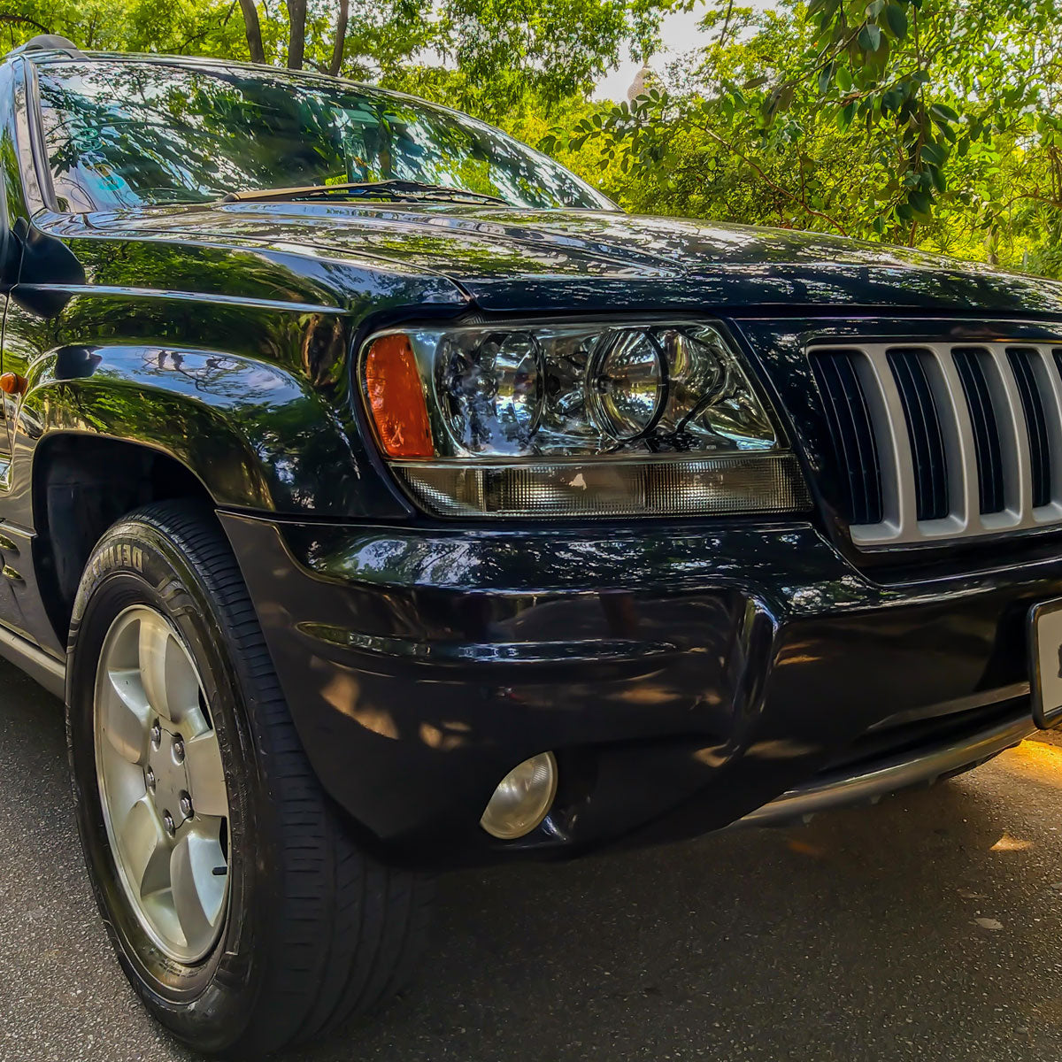 Ronnin - Fits 1999-2004 Jeep Grand Cherokee Factory Replacement Headlights Clear Turn Signal Lens Assembly Pair | Smoke