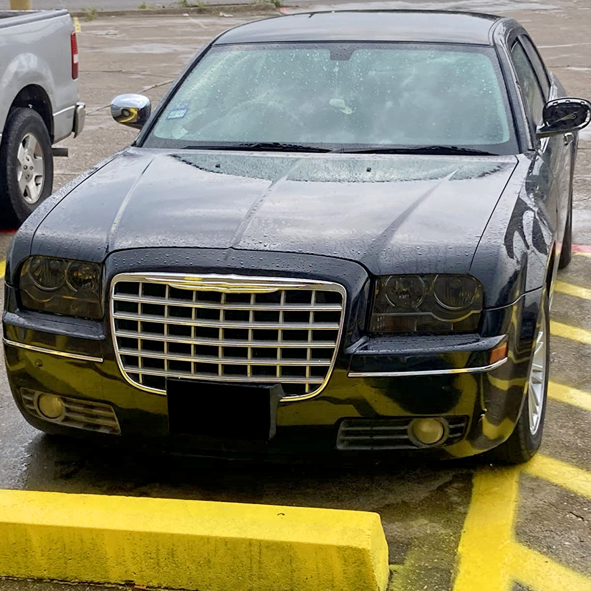 Ronnin - Fits 2005-2010 Chrysler 300 Factory Replacement Halogen Headlights Assembly Pair | Smoke