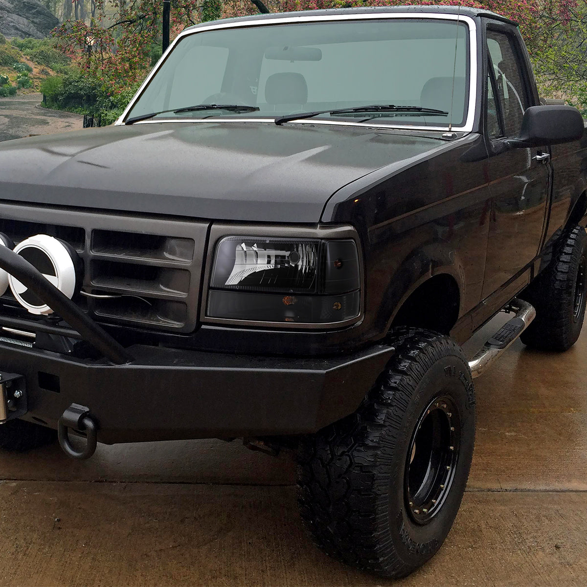 1992-1996 Ford F150 F250 F350 Bronco  Replacement Headlights + Clear Bumper Lights + Corner Lights Assembly Pair | Black