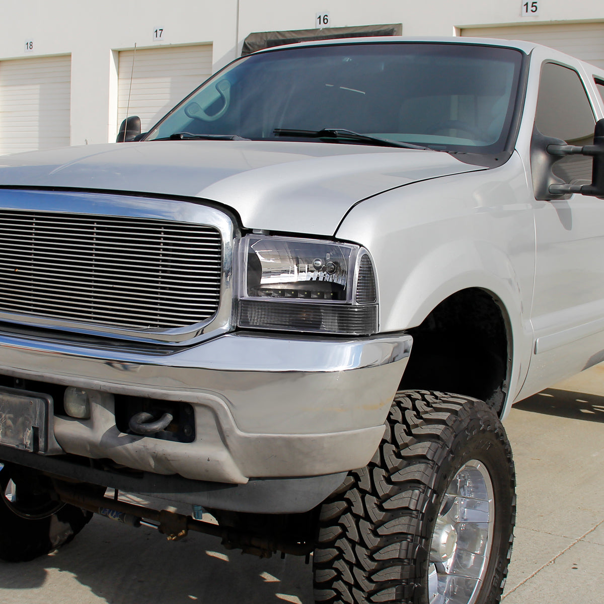 Ronnin - Se adapta a Ford F250 F350 F450 F550 de 1999-2004, Excursion de 2000-2004 de fabricación estadounidense. Par de montaje de luces de giro direccionales de esquina de repuesto | Negro