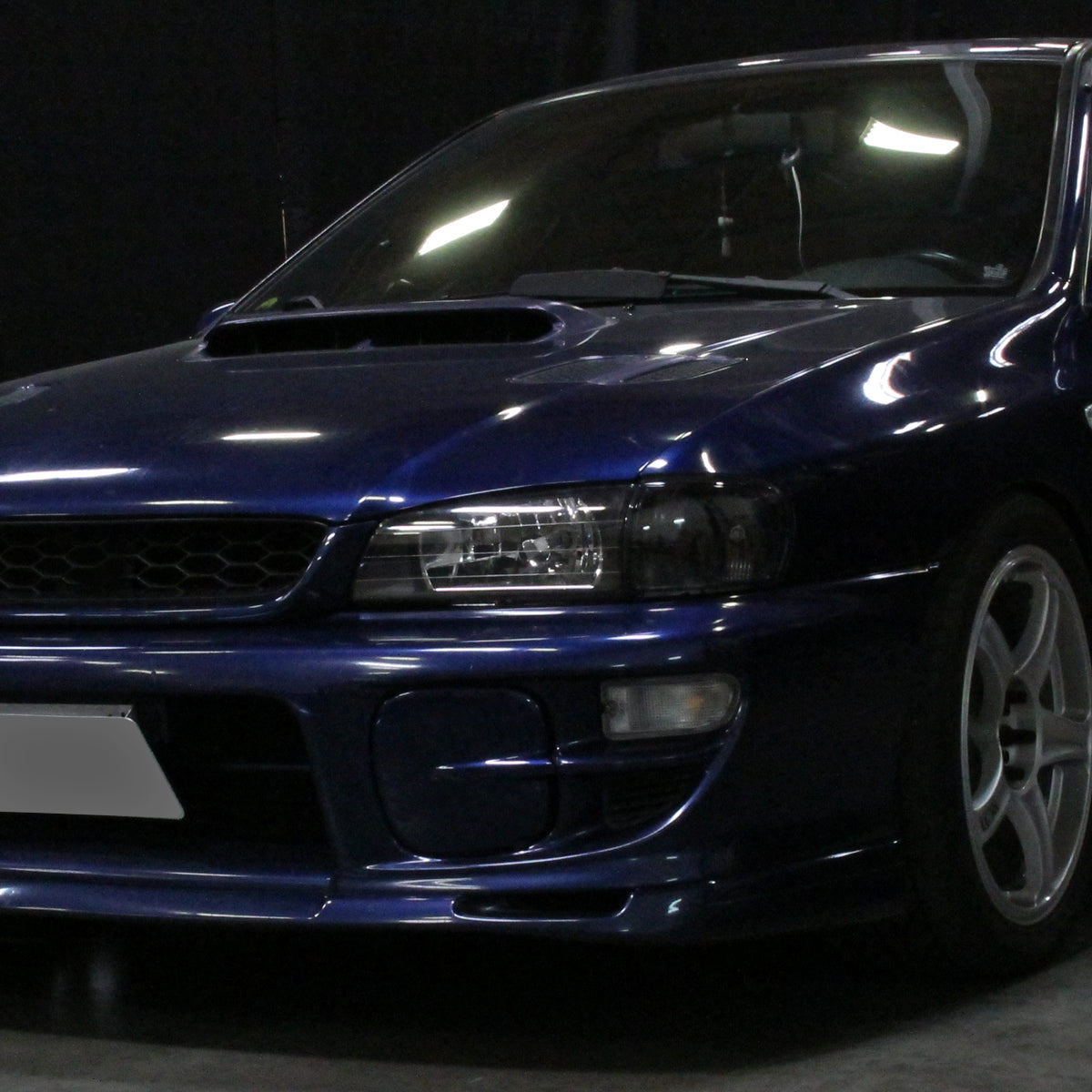 Ronnin - Compatible con Subaru Impreza 1995-2001 | Juego de luces de esquina con reflector transparente de repuesto y luces de estacionamiento | Negras