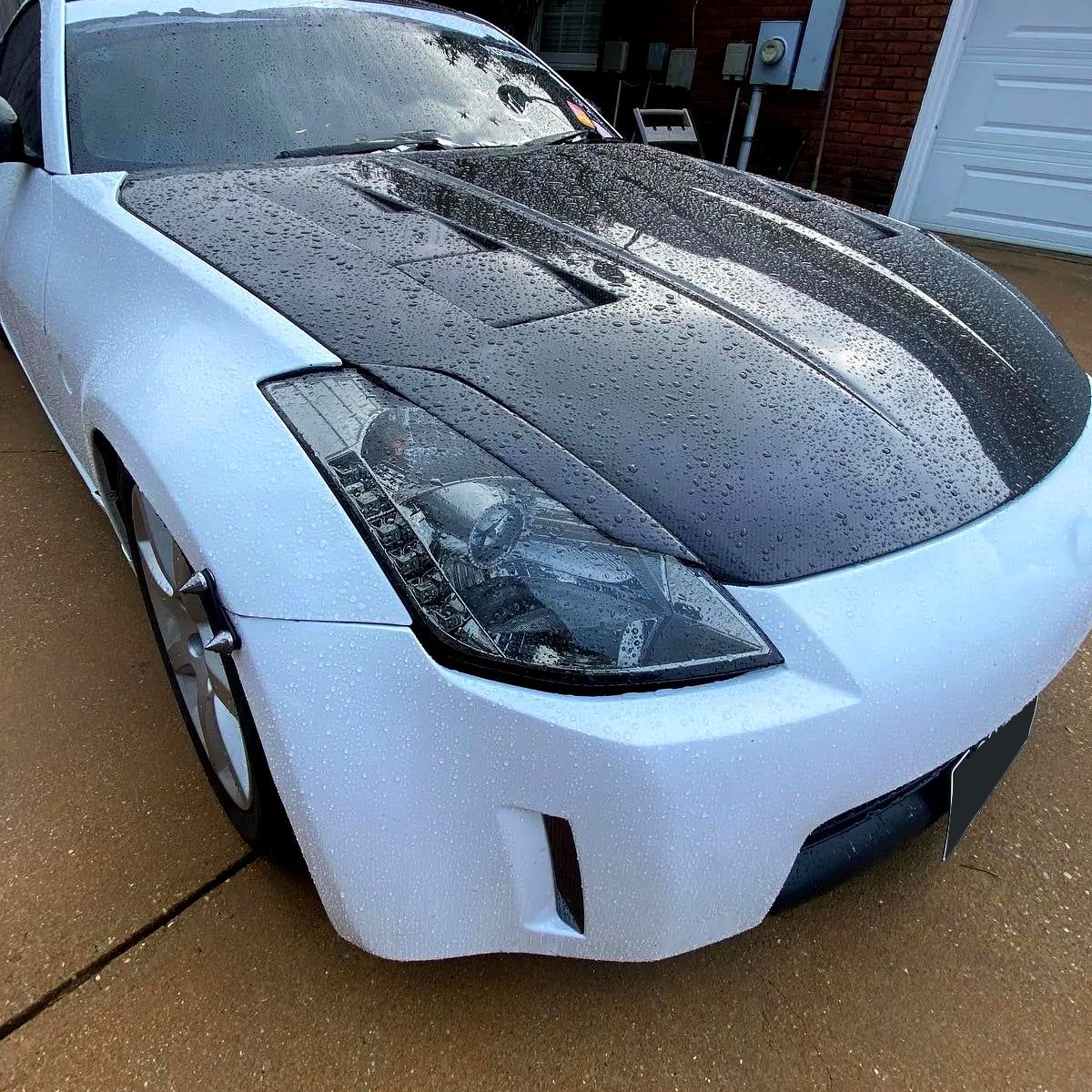 Ronnin - Fits 2003-2005 Nissan 350Z Upgraded LED Strip HID Xenon Projector Headlights Assembly Pair | Smoke