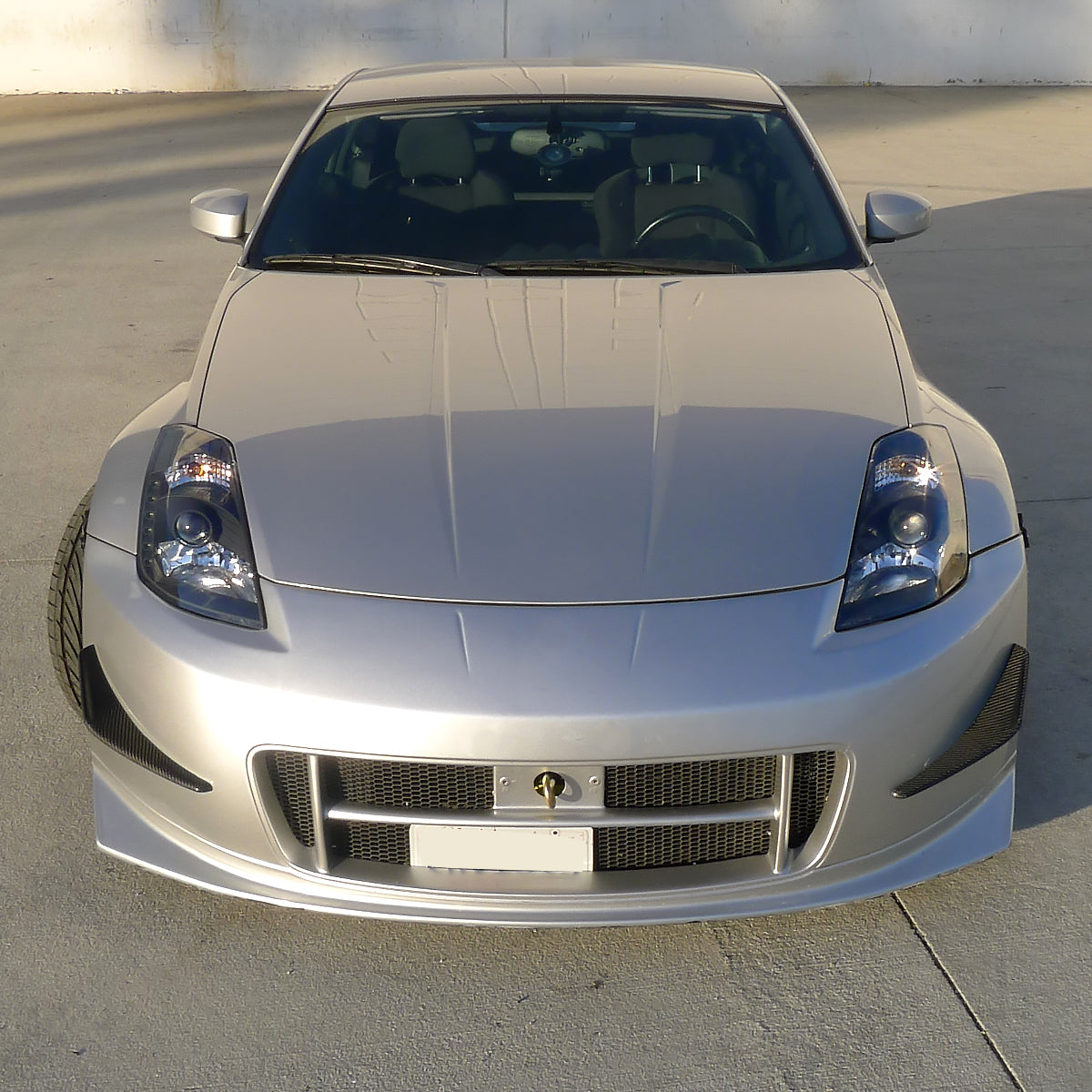 Ronnin - Fits 2003-2005 Nissan 350Z Upgraded LED Strip HID Xenon Projector Headlights Assembly Pair | Black