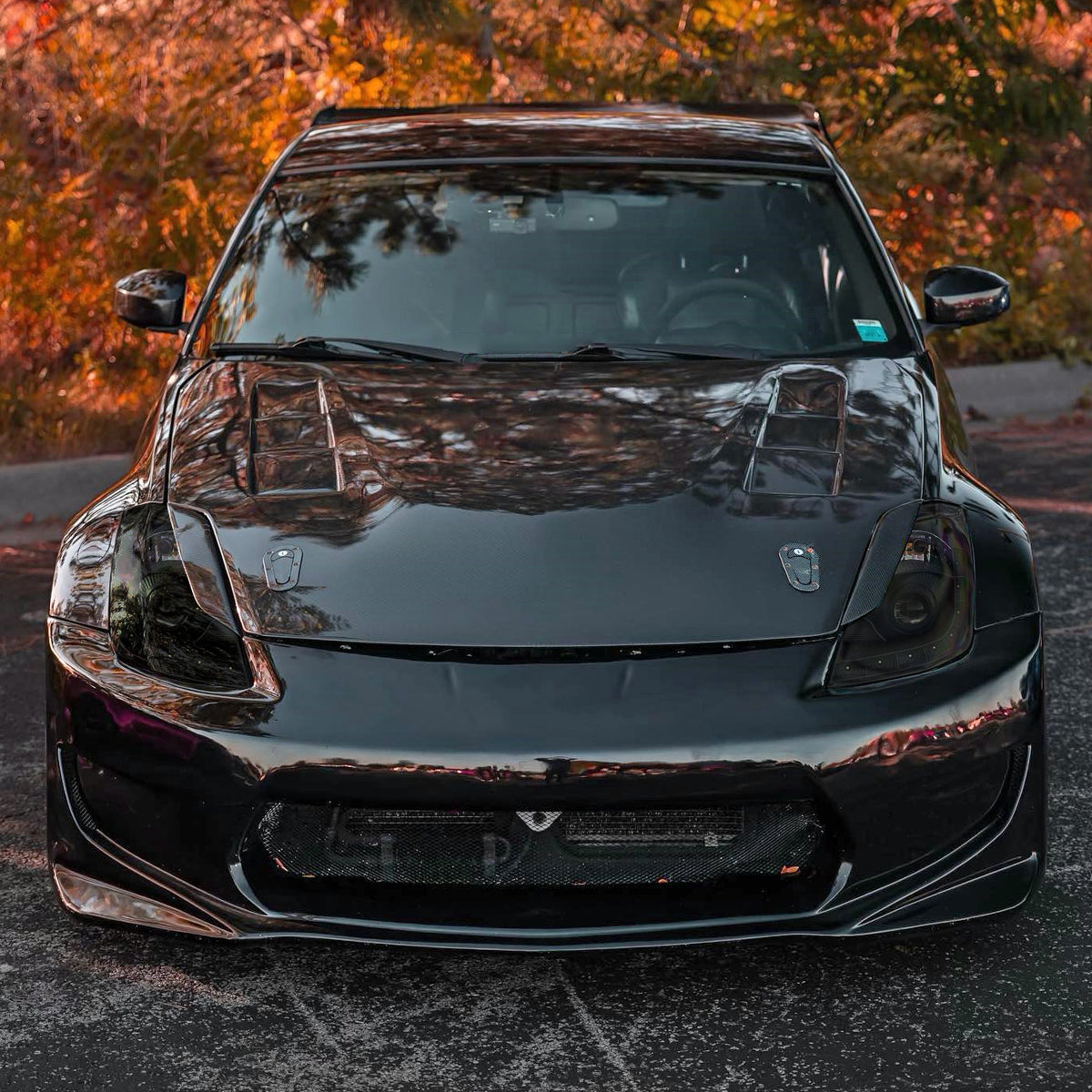 Ronnin - Fits 2006-2009 Nissan 350Z Upgraded LED Strip HID Xenon Projector Headlights Assembly Pair | Black Smoke