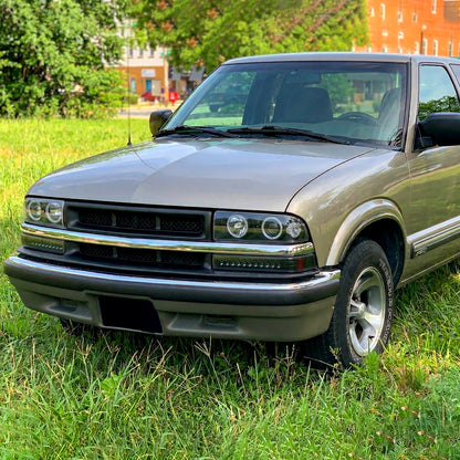 1998-2004 Chevy GMC Sonoma S10 Pickup 1998-2005 Blazer Upgrade Replacement LED Bumper Lights Assembly Pair | Black