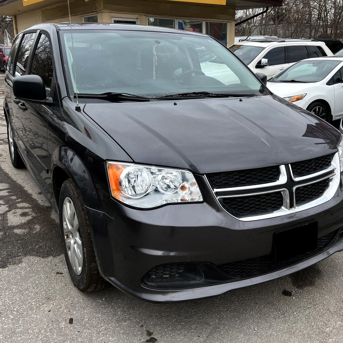 Ronnin - Compatible con Dodge Grand Caravan, Chrysler Town & Country 2011-2018 | Par de faros de repuesto de fábrica | Cromado