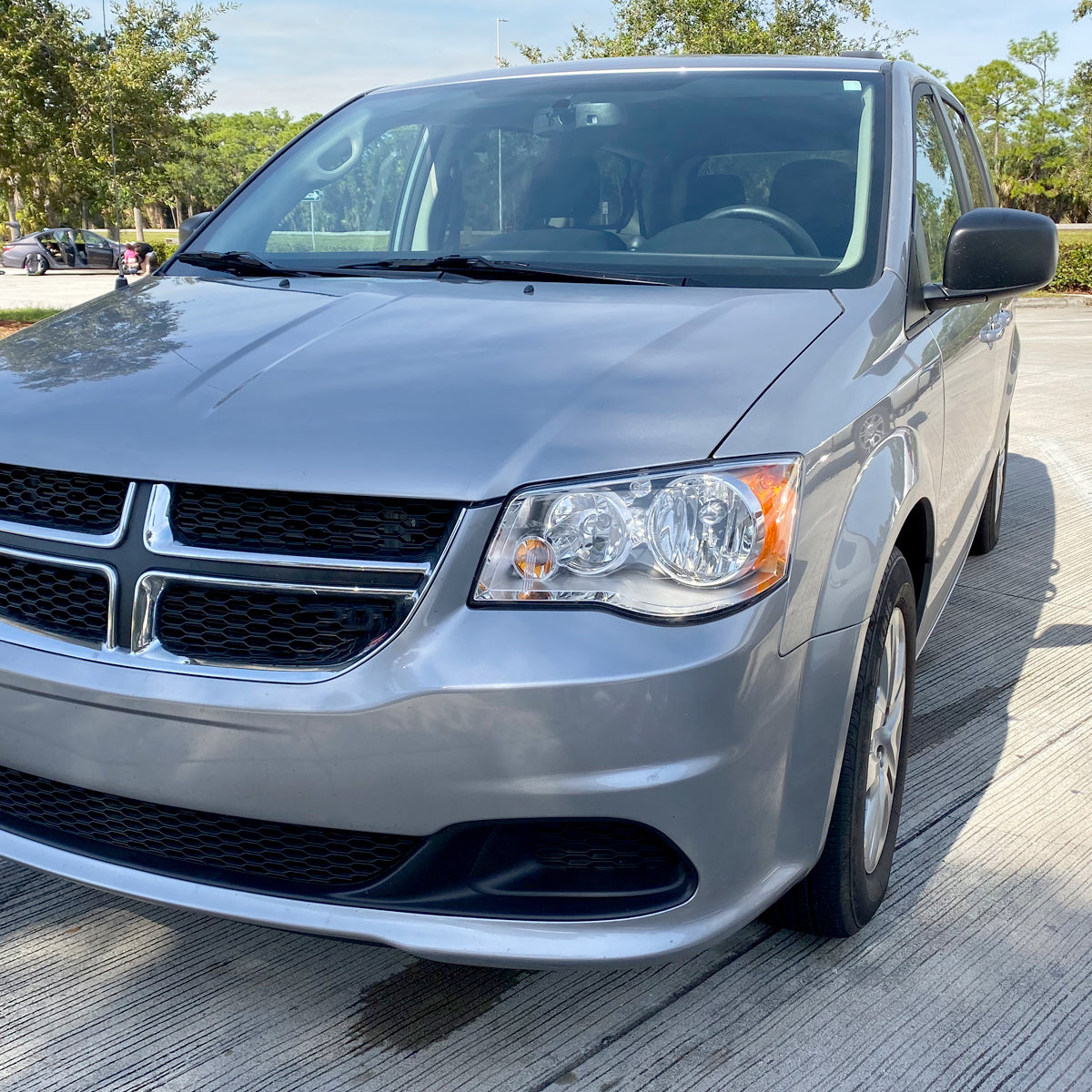 Ronnin - Compatible con Dodge Grand Caravan, Chrysler Town & Country 2011-2018 | Par de faros de repuesto de fábrica | Cromado