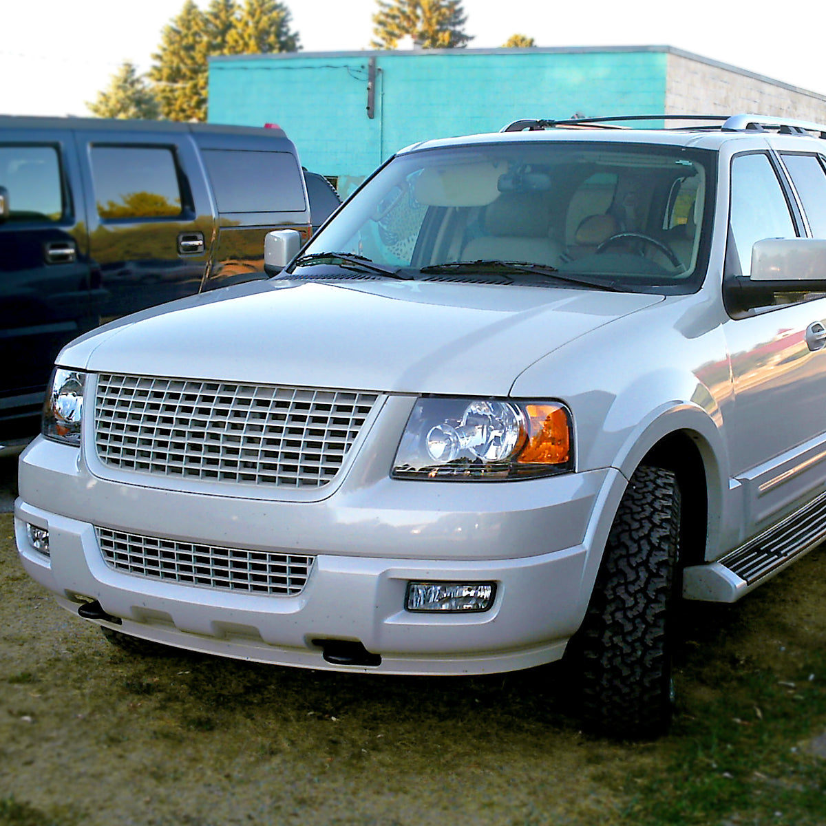 Ronnin - Compatible con Ford Expedition 2003-2006 Par de Conjuntos de Faros Delanteros de Repuesto | Negro