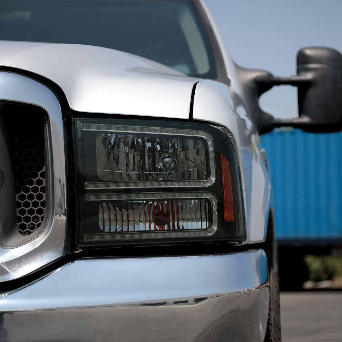 Ronnin - Fits 1999-2004 Ford F250 F350 F450 F550 Super Duty 2000-2004 Ford Excursion LED Tube Headlights Assembly Pair | Black Smoke