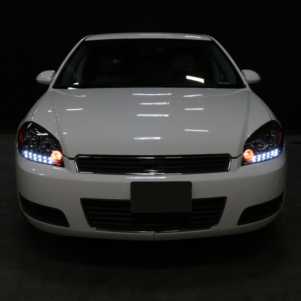 Ronnin - Se adapta a Chevy Impala 2006-2013 Impala Limited 2014-2016 Monte Carlo 2006-2007 Luces de circulación LED brillantes Conjunto de faros halógenos Par | Ahumado
