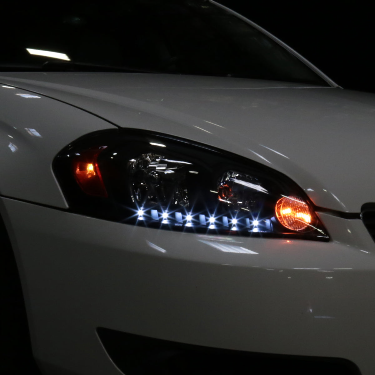 Ronnin - Compatible con Chevy Impala 2006-2013 Impala Limited 2014-2016 Monte Carlo 2006-2007 Par de luces diurnas LED brillantes con faros halógenos | Negro