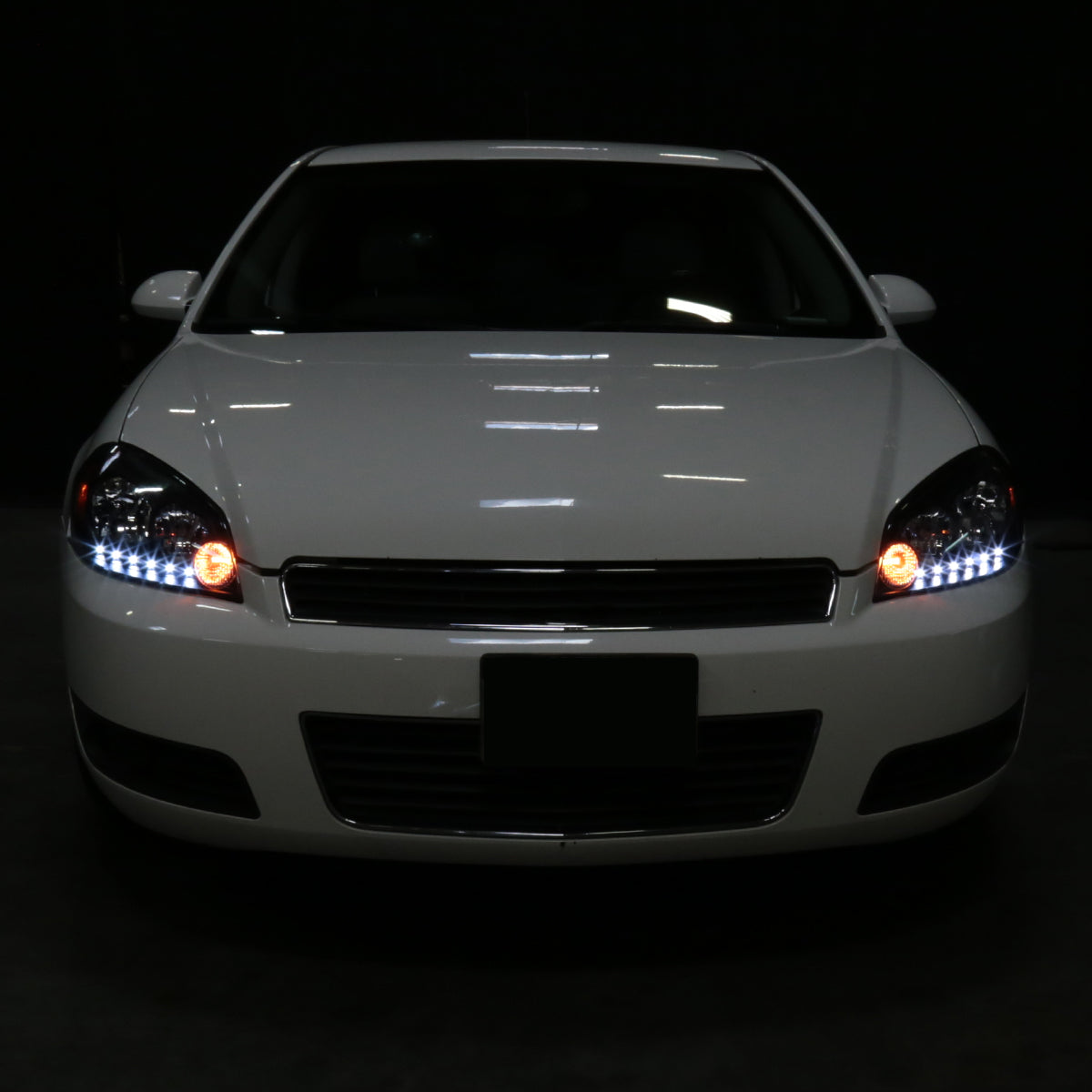 Ronnin - Compatible con Chevy Impala 2006-2013 Impala Limited 2014-2016 Monte Carlo 2006-2007 Par de luces diurnas LED brillantes con faros halógenos | Negro