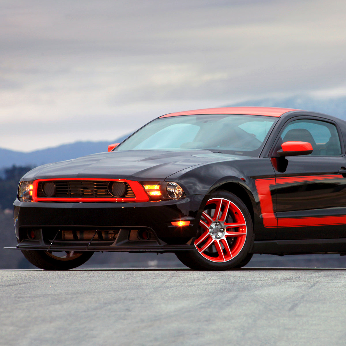 Ronnin - Fits 2010-2014 Ford Mustang Halogen Headlights Factory Replacement Assembly | Black