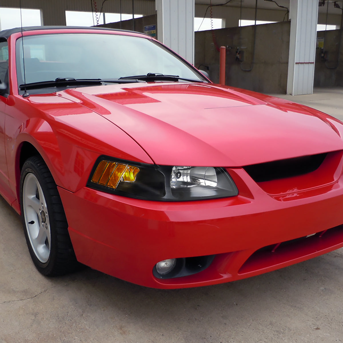 Ronnin - Juego de faros delanteros de repuesto para Ford Mustang de 1999-2004 | Negros