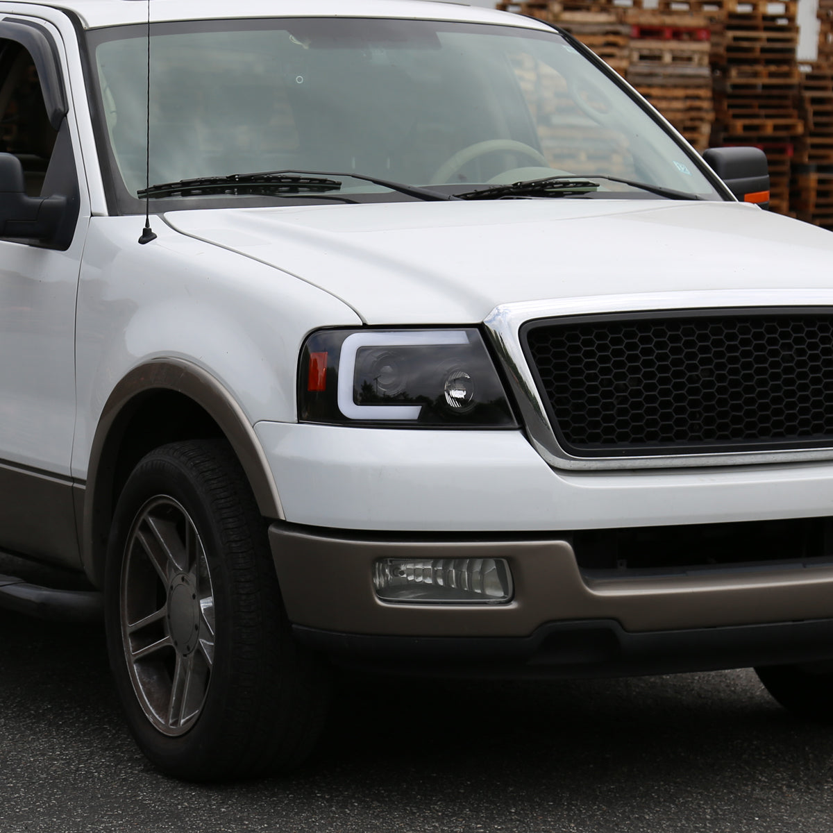 Ronnin - Fits 2004-2008 Ford F150 2006-2008 Lincoln Mark LT Upgraded LED Switchback Sequential Turn Signal Projector Headlights Assembly Pair | Black