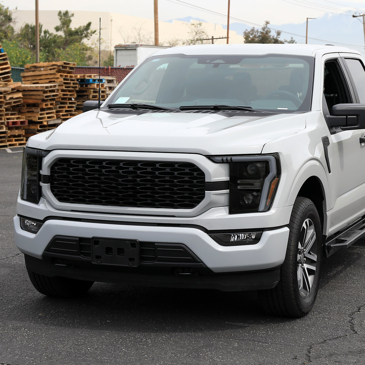 Ronnin - Fits 2021-2023 Ford F150 LED DRL Halogen Projector Headlights Switchback LED Sequential Signal + Animated Startup Effect Pair | Black Smoke