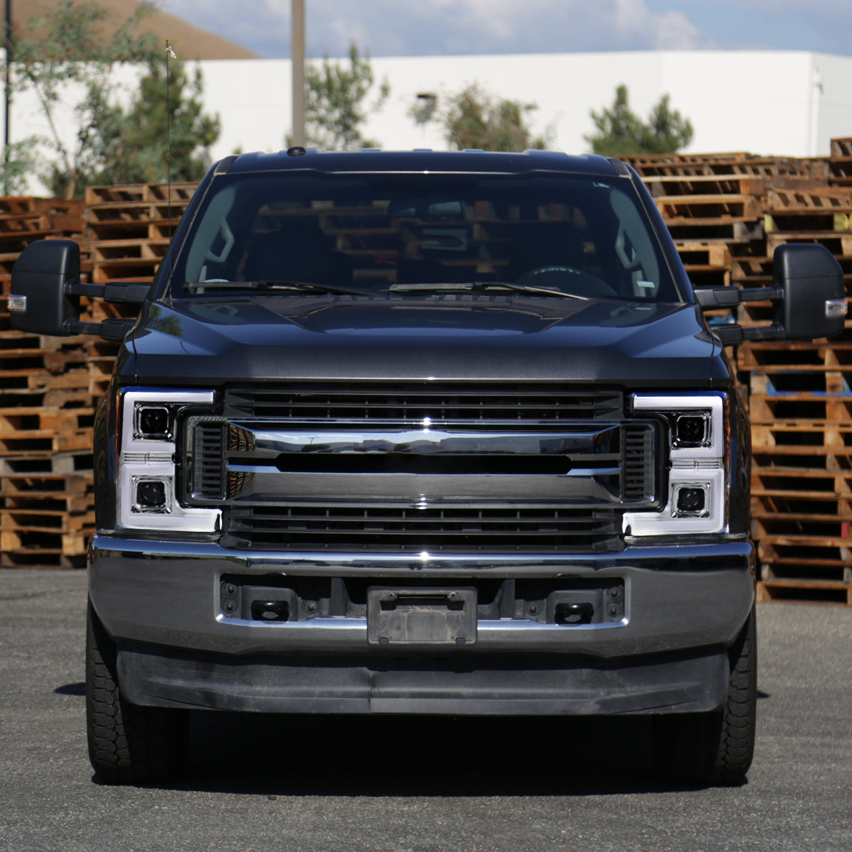 Ronnin - Fits 2017-2019 Ford F250 F350 F450 F550 Super Duty Upgraded LED Switchback Turn Signal Dual Halogen Projector Headlights Assembly Pair | Chrome