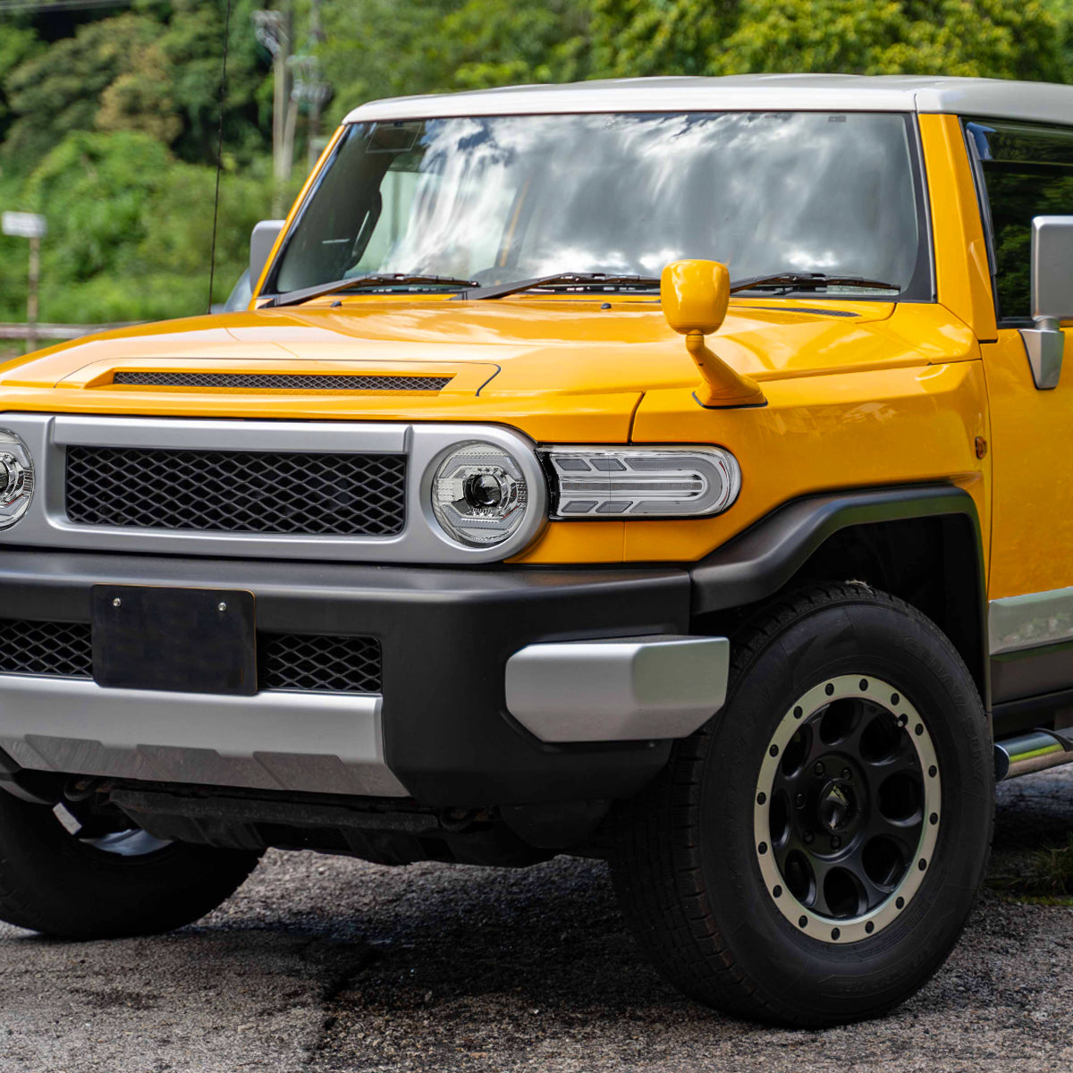 Ronnin - Fits 2007-2014 Toyota FJ Cruiser Projector Headlights LED Sequential Turn Signals + Animated Startup Effect Lamps Assembly Pair | Chrome