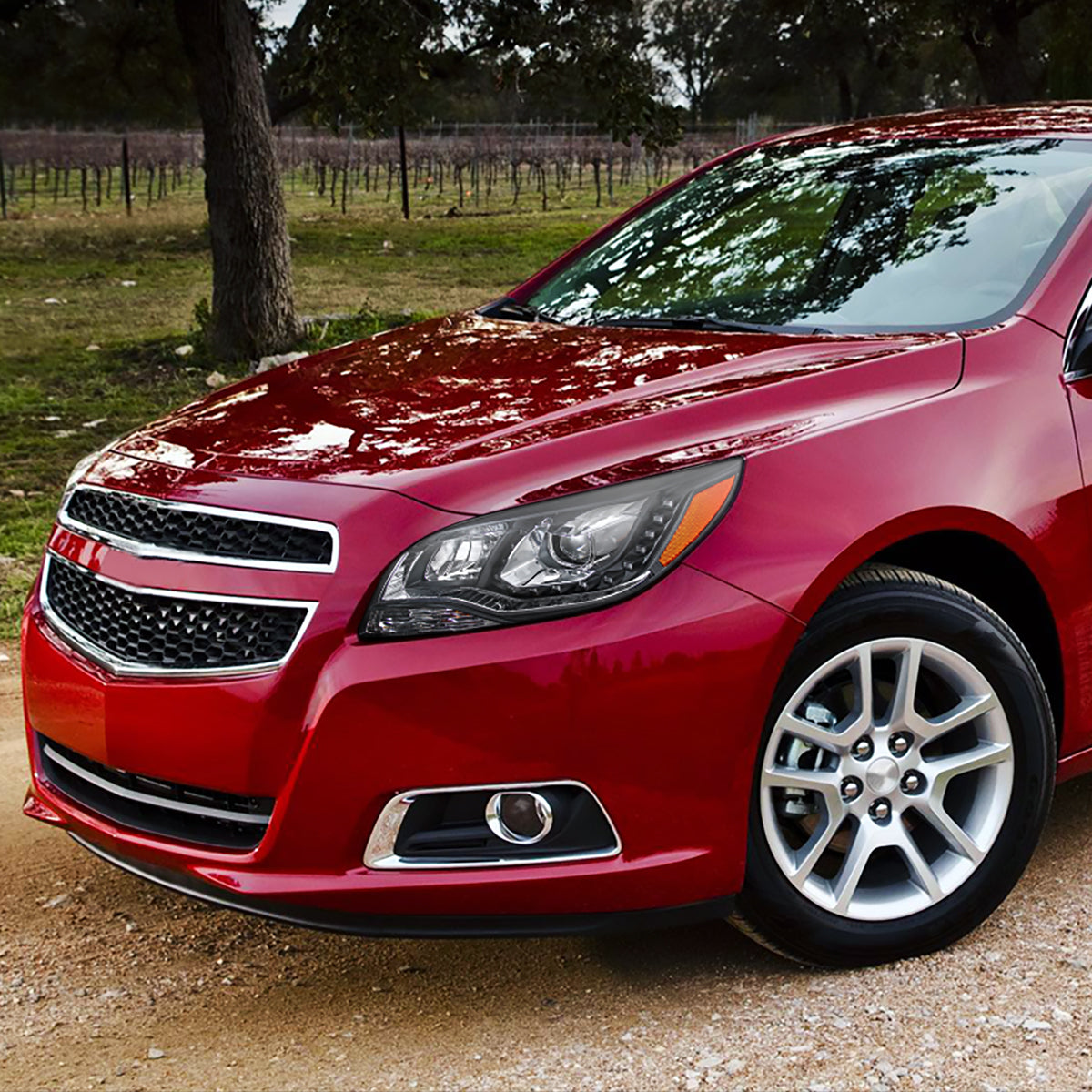 Ronnin - Se adapta al par de faros delanteros con proyector halógeno LED para luces de circulación diurna Chevy Malibu 2013-2015 | Negro