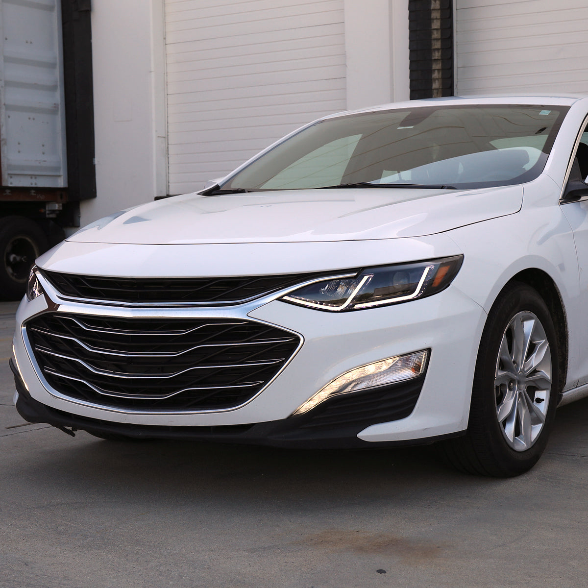 Ronnin - Fits 2019-2024 Chevy Malibu Halogen Projector Headlights Switchback LED Sequential Turn Signal + Animated Startup Effect Pair | Black