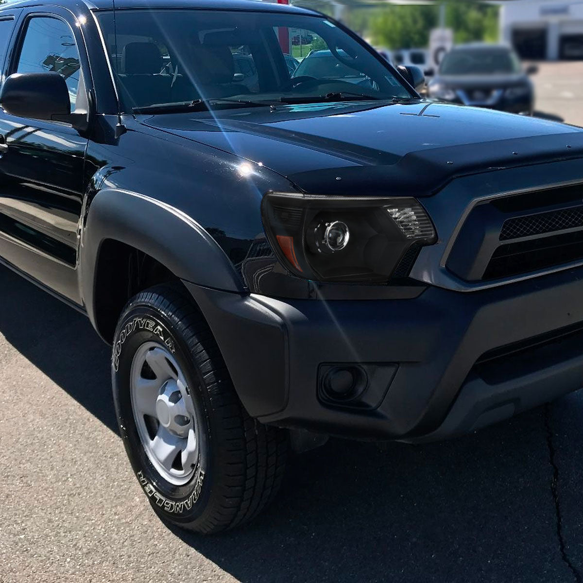 Ronnin - Conjunto de repuesto de faros delanteros con proyector halógeno para Toyota Tacoma 2012-2015, par | Negro
