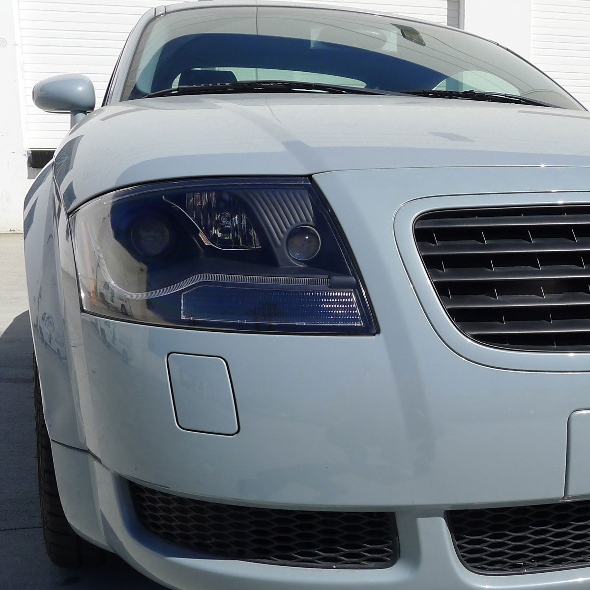 Ronnin - Fits 1999-2006 Audi TT Upgraded Replacement Halogen Projector Headlights + Fog Lamps LED Running Lights Assembly Pair | Black