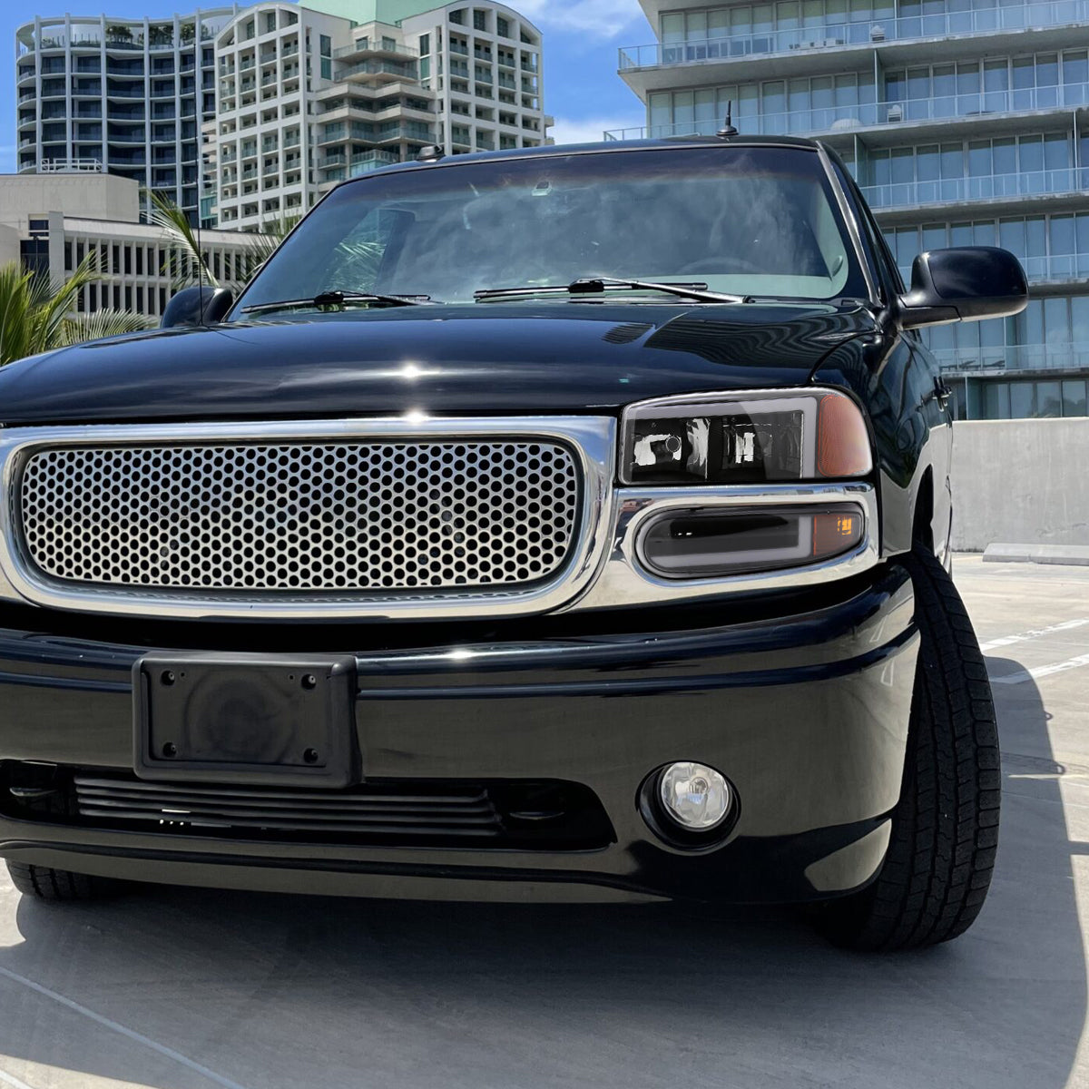 Ronnin - Fits 1999-2007 GMC Sierra Denali 2000-2006 Yukon Denali Upgraded Replacement LED Running Lights Sequential Turn Signals Headlights + Bumper Lights Assembly Pair | Black