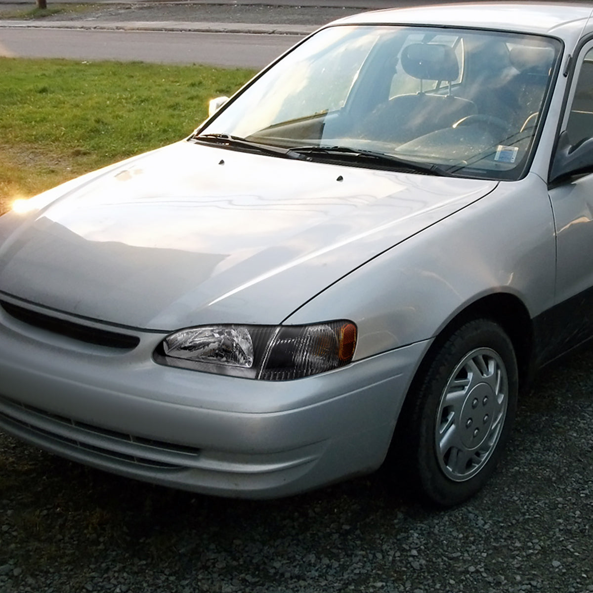 Ronnin - Compatible con Toyota Corolla 1998-2000 | Par de faros delanteros de repuesto + conjunto de luces direccionales de esquina | Negro