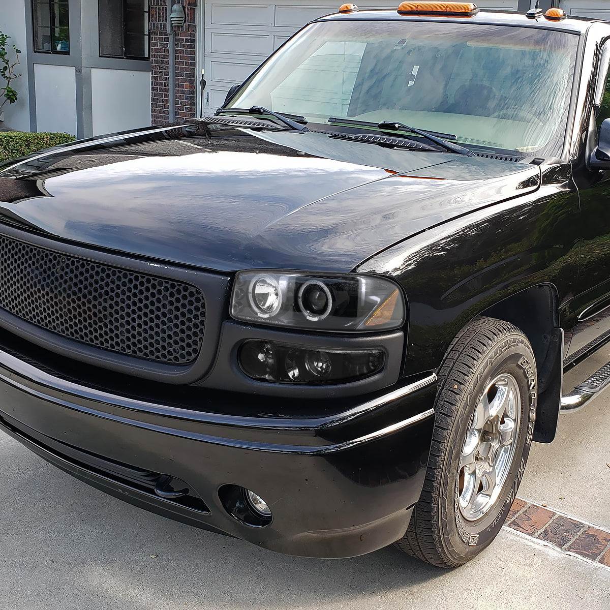 Ronnin - Fits 2000-2007 GMC Sierra Yukon XL Denali Bumper Turn Signal Lights  Replacement Pair | Glossy Black