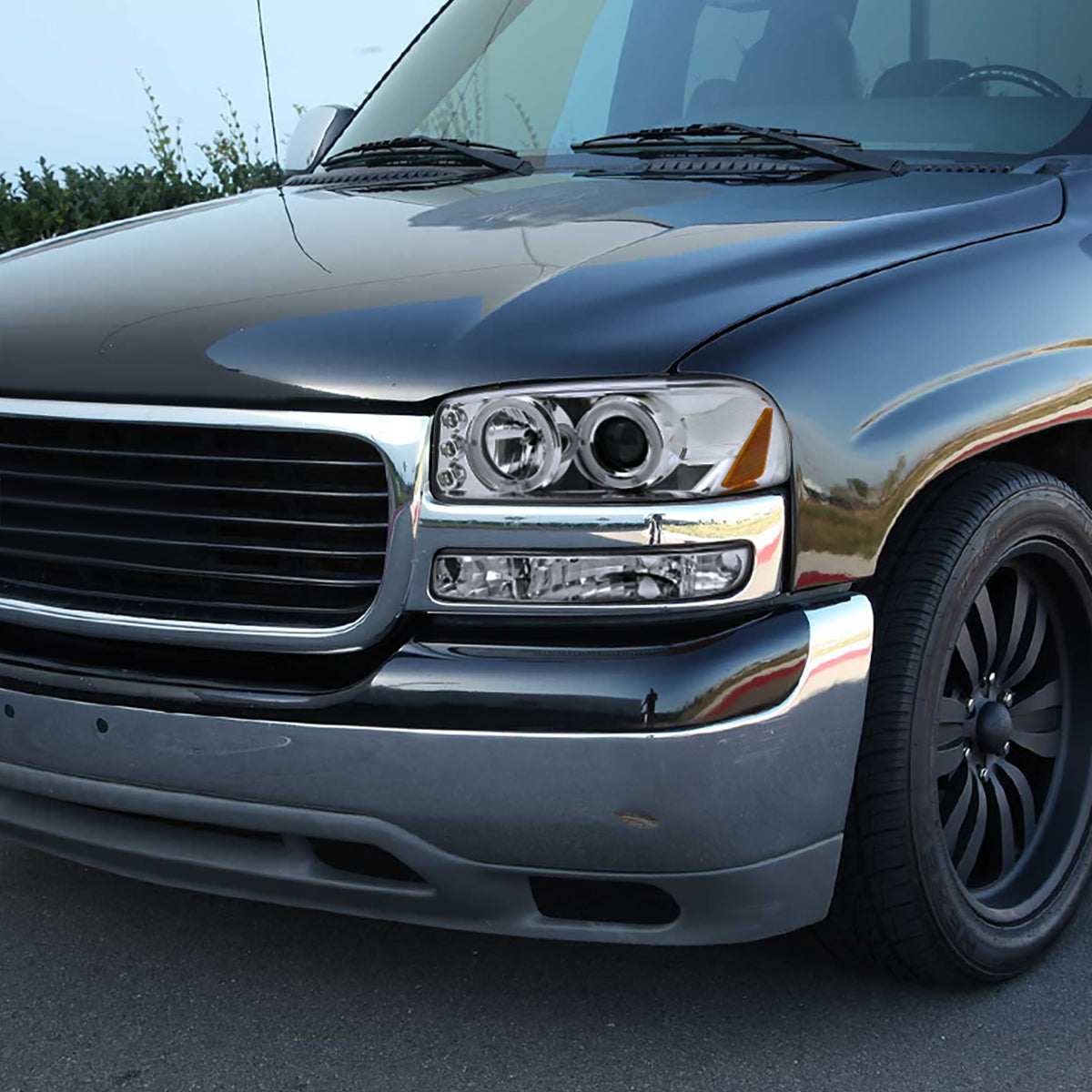 Ronnin - Fits 1999-2007 GMC Sierra Classic Yukon XL Bumper Lights Turn Signal Lamps Replacement Assembly Pair | Chrome