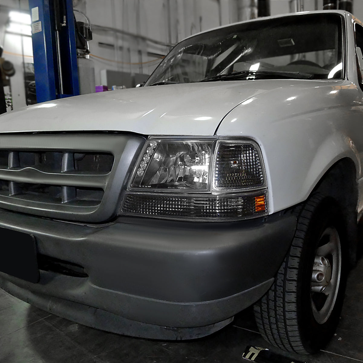 Ronnin - Se adapta a Ford Ranger 1998-2000, luces de circulación diurna LED mejoradas, conjunto de faros delanteros (par) | Negro