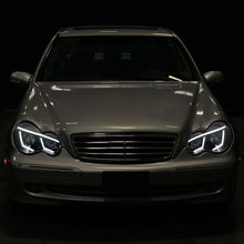 Ronnin - Compatible con Mercedes Benz C230 C240 C280 C320 Sedan años 2001-2007, montaje de faros delanteros con proyector y luces LED de circulación diurna, par | Negro