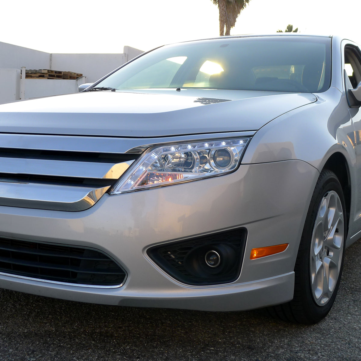 Ronnin - Faros delanteros con proyector LED de circulación diurna, repuesto mejorado para Ford Fusion 2010-2012, par | Cromado