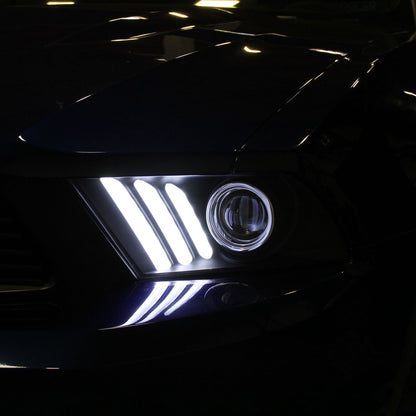 Ronnin - Faros delanteros con proyector y señales de giro secuenciales con tubo LED de actualización para Ford Mustang 2010-2014, par | Negro