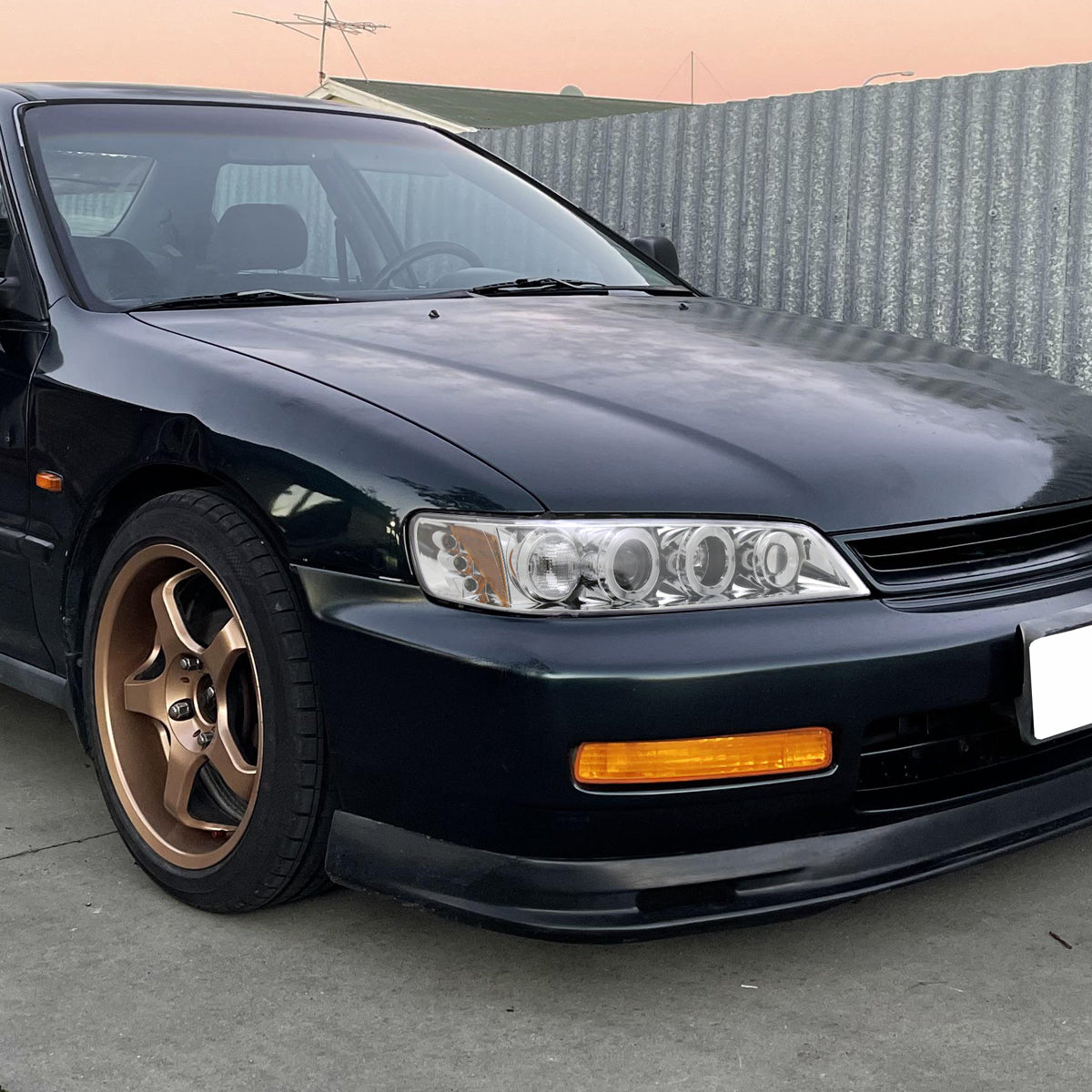 Ronnin - Compatible con Honda Accord Sedán Coupé 1994-1997 Mejora de Reemplazo Faros Delanteros de Proyector LED de Doble Borde Ensamblaje Par | Cromado